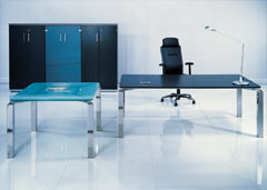 Kancelářské nábytkové, příčkové a regálové systémy